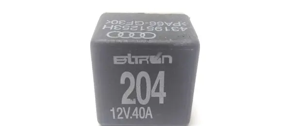 Volkswagen PASSAT B5 Other relay 431951253H