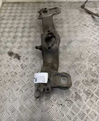 Audi A4 S4 B6 8E 8H Gearbox mounting bracket