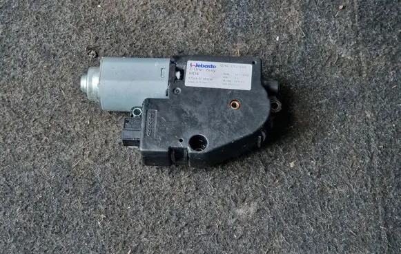 BMW X7 G07 Sunroof motor/actuator 7316535 0413530