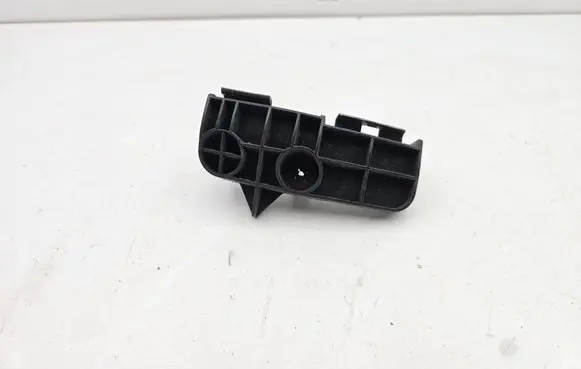 Toyota Auris 150 Rear bumper mounting bracket 5256202040