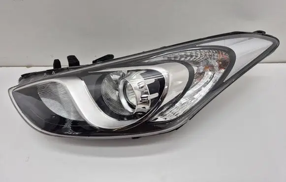 Hyundai i30 Headlight/headlamp 92101A6060