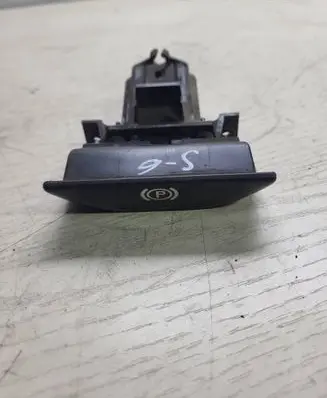 Mercedes-Benz ML W163 Hand brake release handle A1634270020 168246M