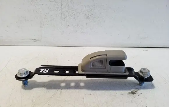 Chevrolet Captiva Seat belt adjustment rail 
