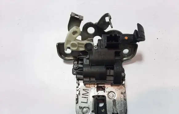 Audi A6 S6 C7 4G Tailgate/trunk/boot lock/catch/latch 4H0827505