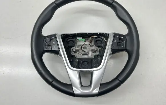 Volvo V40 Cross country Steering wheel 31455089 34220709A 070614552771