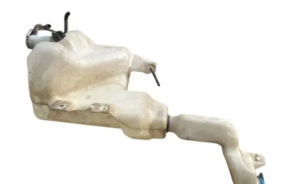Honda Accord Windshield washer fluid reservoir/tank p7566 p7530