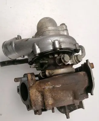 Toyota Avensis T250 Turbo 172010R020 05040400105