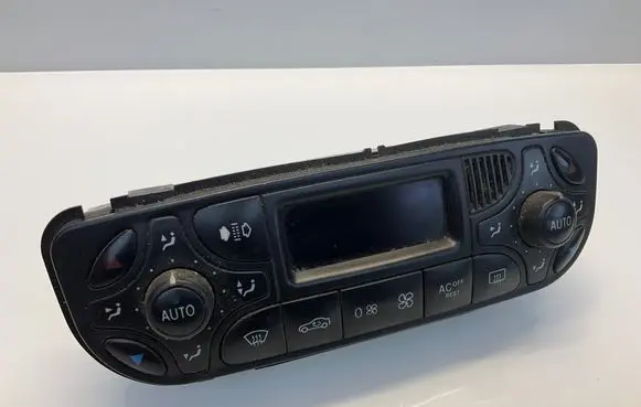 Mercedes-Benz C W203 Climate control unit 2098300285 A2098300285