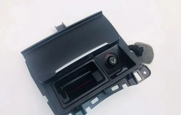 Audi Q5 SQ5 Ashtray (front) 8K0857951