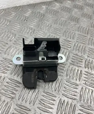 Volkswagen PASSAT B7 Tailgate/trunk/boot lock/catch/latch 5K0827505A