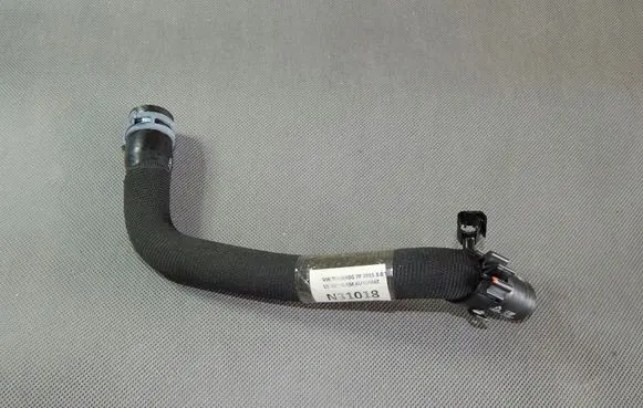 Volkswagen Touareg II Fuel line/pipe/hose 7P0422889C