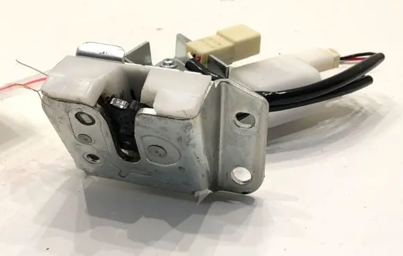 Suzuki Vitara (LY) Tailgate exterior lock