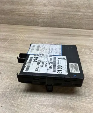 Renault Laguna II Fuse module 8200206770