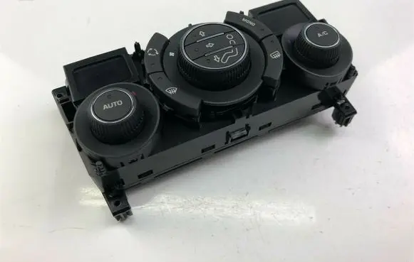 Peugeot 308 Climate control unit 96718462XT00 F1397