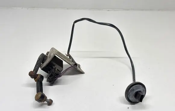 Audi A3 S3 8L Headlight/headlamp level sensor 4B0907503 181104