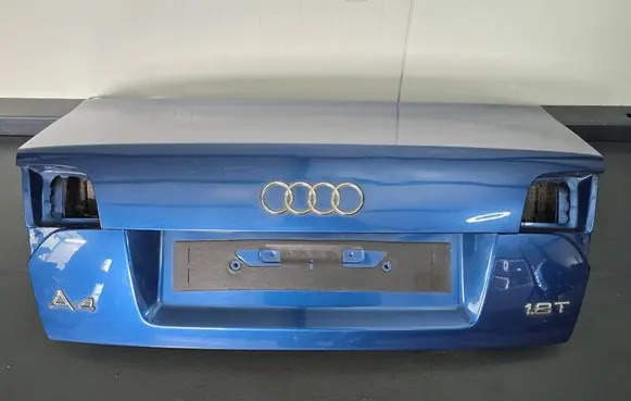 Audi A4 S4 B7 8E 8H Tailgate/trunk/boot lid