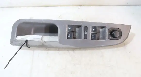 Volkswagen Golf V Electric window control switch