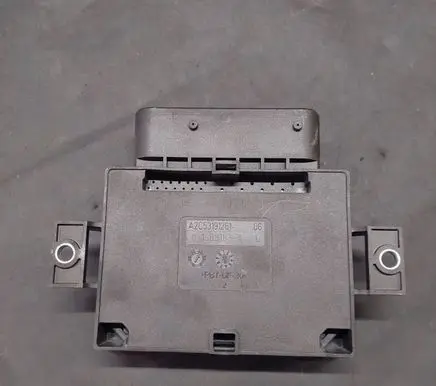 BMW 5 F10 F11 Hand brake control module 6850846 32620247A 0102990036
