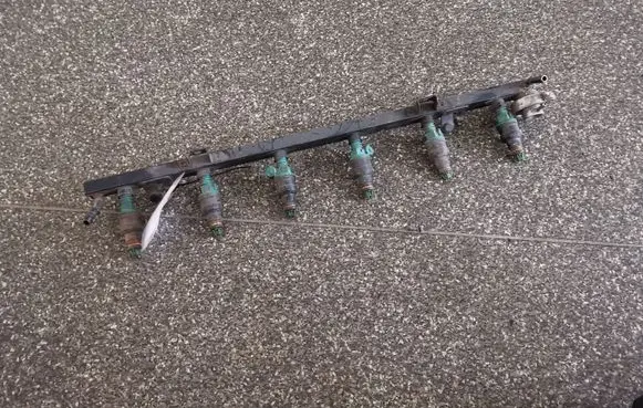 BMW 5 E39 Fuel injectors set 0280150415