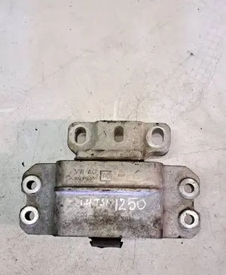 Volkswagen Golf V Engine mount bracket 1K0199555