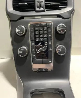 Volvo V40 Center console