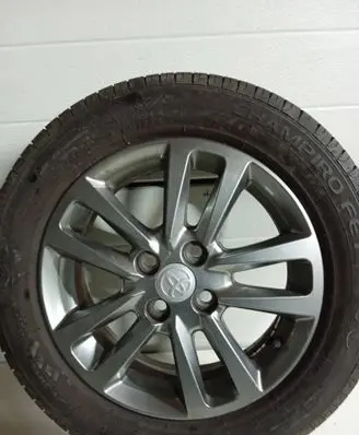 Toyota Yaris R15 alloy rim 