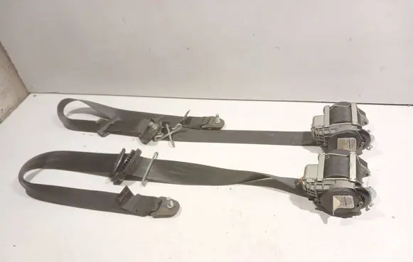 Peugeot 407 Front seatbelt