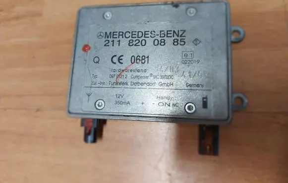 Mercedes-Benz R W251 Phone control unit/module 2118200885 MC3000DC A2118200885