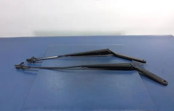 BMW X5 E70 Front wiper blade arm 