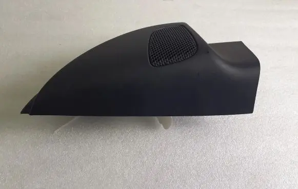 Lancia Delta Front door speaker cover trim 735469321