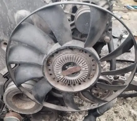 Volkswagen PASSAT B5 Fan impeller 058121350