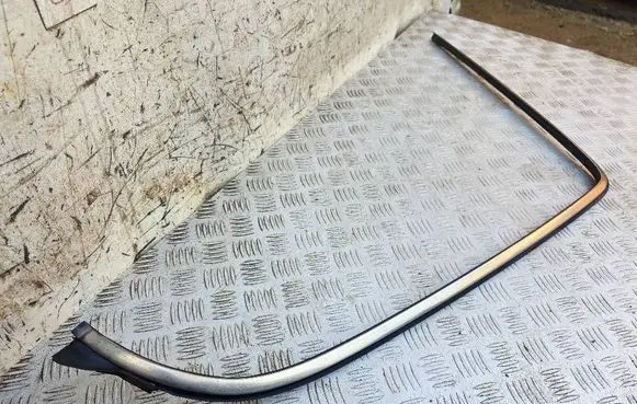 Mercedes-Benz CL C140 Rear glass trim 129477R