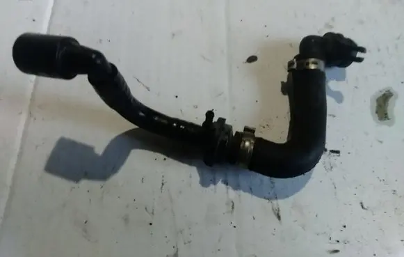 Volkswagen Golf V Breather/breather pipe/hose 1K0612041