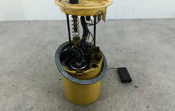 Volkswagen PASSAT B6 In-tank fuel pump 3C0919050E