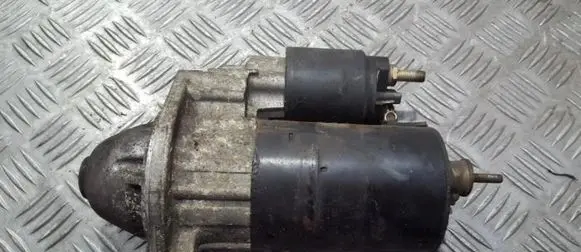 Volkswagen PASSAT B5 Starter motor 06b911023
