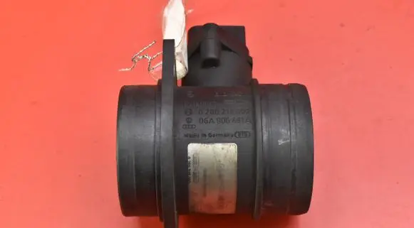 Skoda Octavia Mk1 (1U) Mass air flow meter 06A906461A