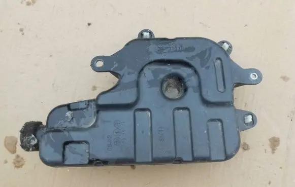 Lexus RX III Intake resonator 17805-31030