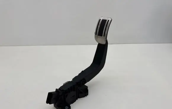 Peugeot 208 II Accelerator throttle pedal 9837891880