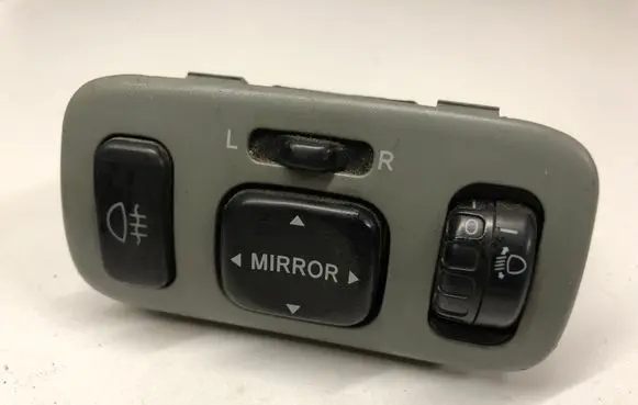 Toyota Yaris Wing mirror switch 5472S0D
