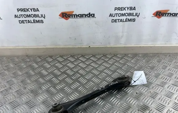 Volkswagen PASSAT B8 Rear upper control arm/wishbone 5Q0501529