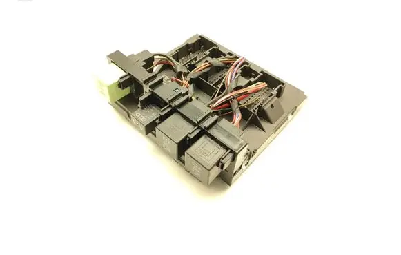 Volkswagen PASSAT B7 Fuse module 3AA937087 5WK50230