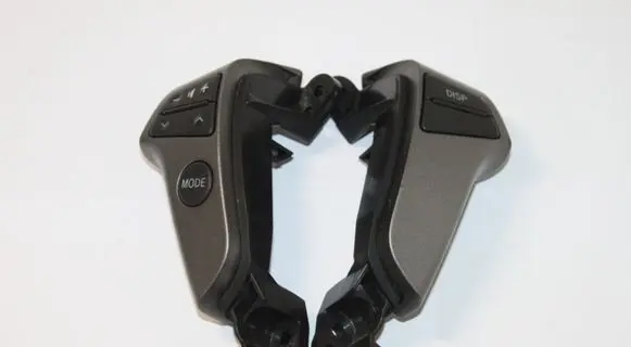 Toyota Avensis T250 Steering wheel buttons/switches 