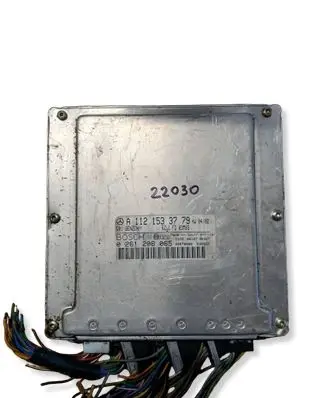 Mercedes-Benz C W203 Engine control unit/module A1121533779 0261208065