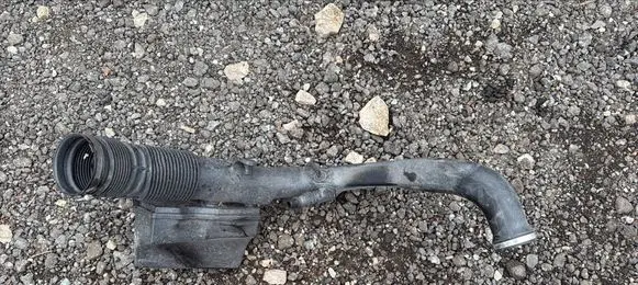 Volvo V60 Intercooler hose/pipe 31657655