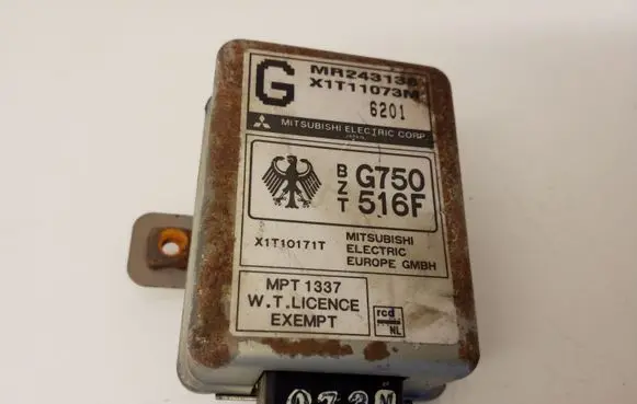 Mitsubishi Colt Other control units/modules MR243138 X1T11073M