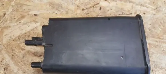 Active carbon filter fuel vapour canister