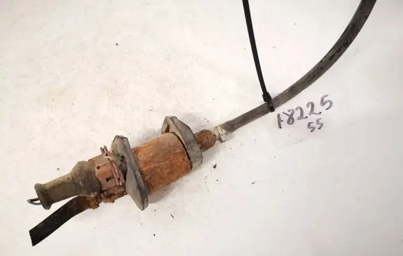 Audi A6 S6 C5 4B Webasto circulation pump for autonomous heater 