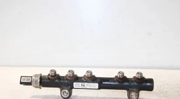 Volvo V40 Fuel main line pipe 9685297580 96700076780