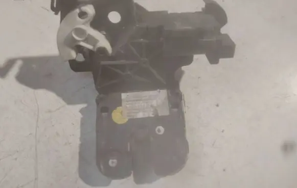 Audi A3 S3 8P Tailgate/trunk/boot lock/catch/latch 8P4827505A 262110