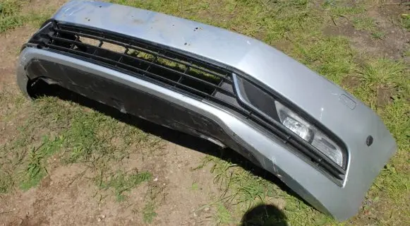 Volkswagen PASSAT B7 Front bumper